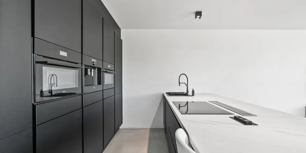 Cuisine - Maison Moderne avec Espace de Travail à Genk