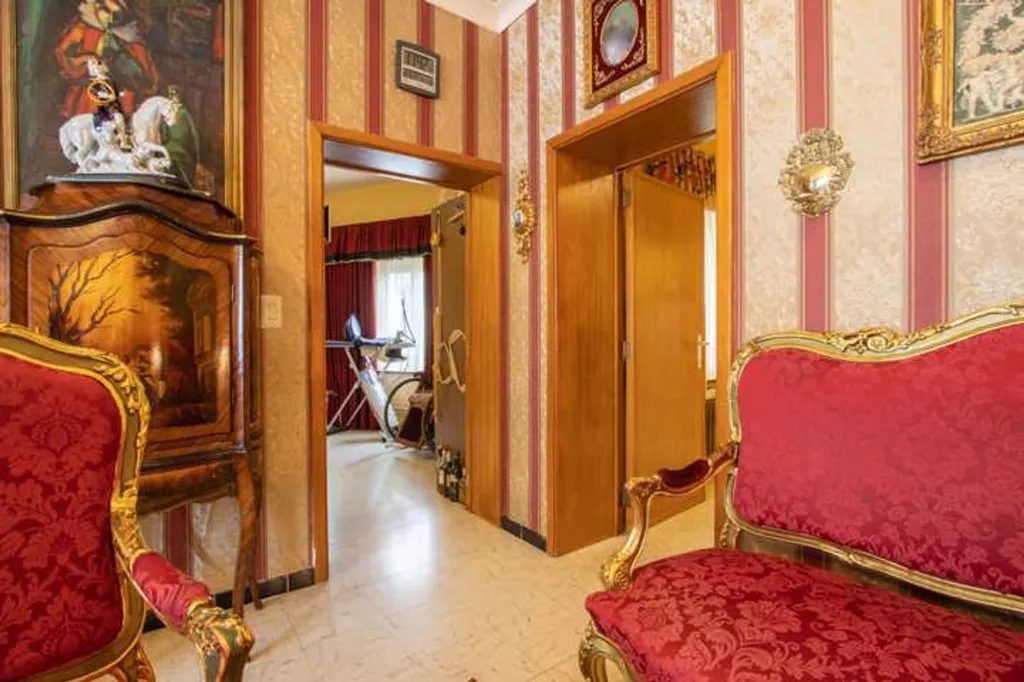 Living Room - Commercial House with Garden in Herent