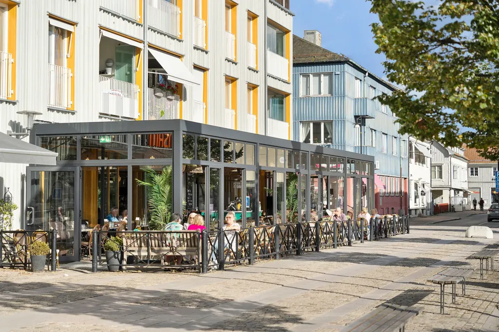 Apartment with Balcony in Gårdskulla