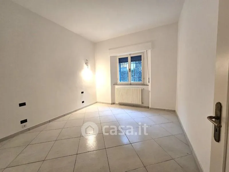 Rooms - Apartment with Private Garden in Colle di Val d'Elsa