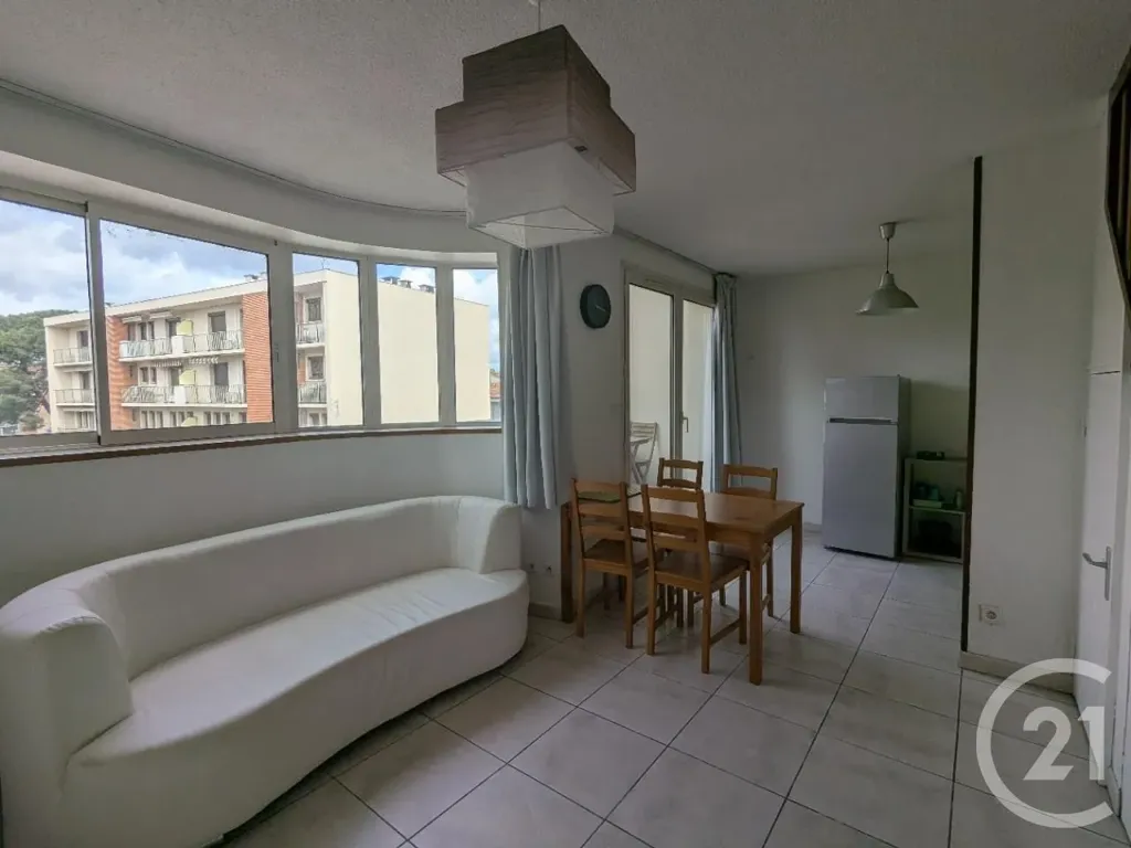 Living Room - Meubled 2-Bedroom Flat with Balcony in Blagnac
