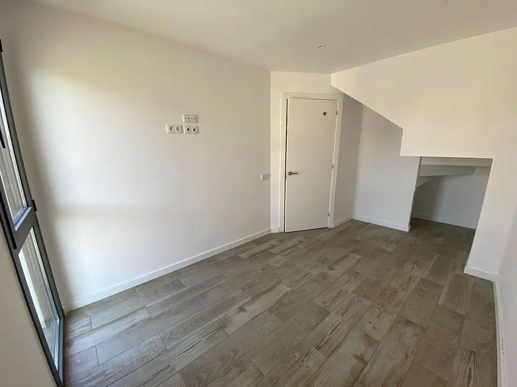 Toad - Duplex with Terrace in Set Camins, Igualada
