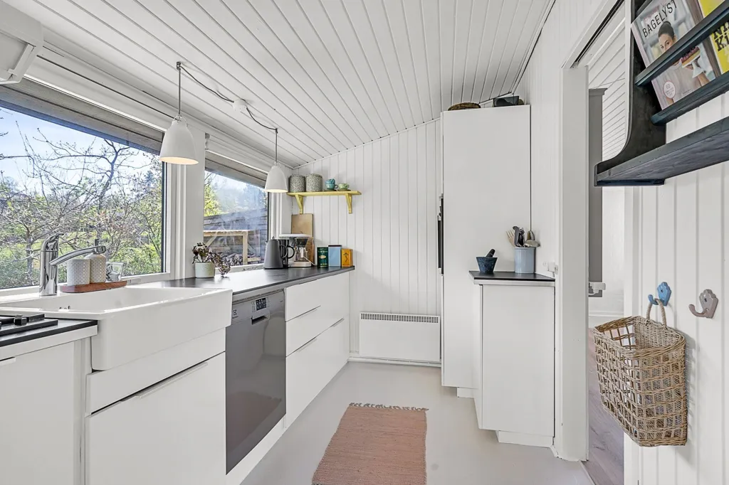 Cuisine - Summer House with Sea View in Ebeltoft