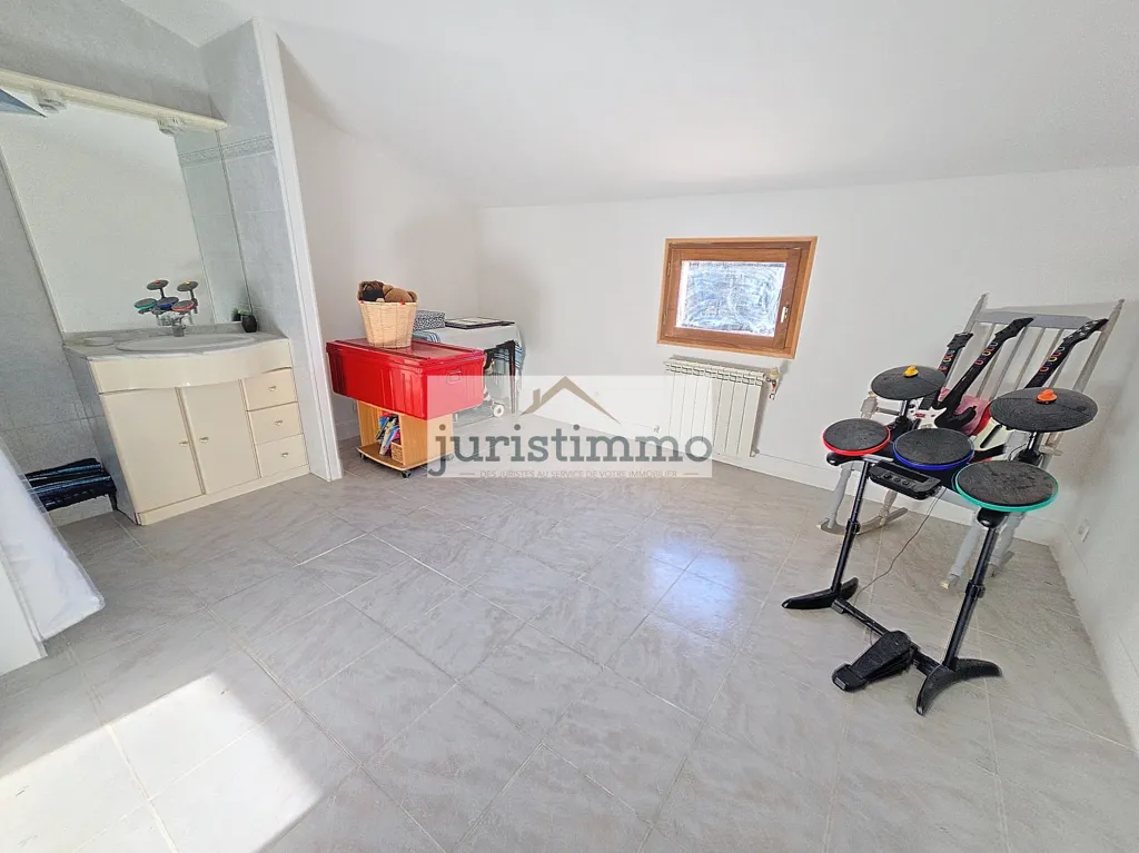 Vannitoad - Villa with Pool in Uchaux