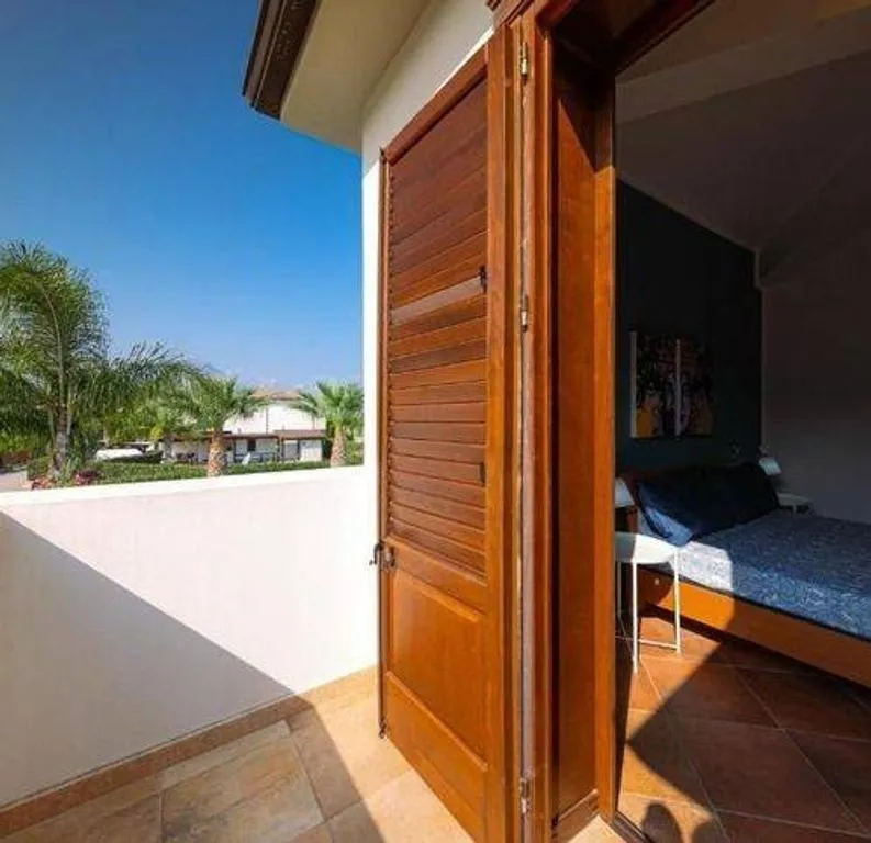 Balcon - Luxury Villa with Pool in Campofelice di Roccella