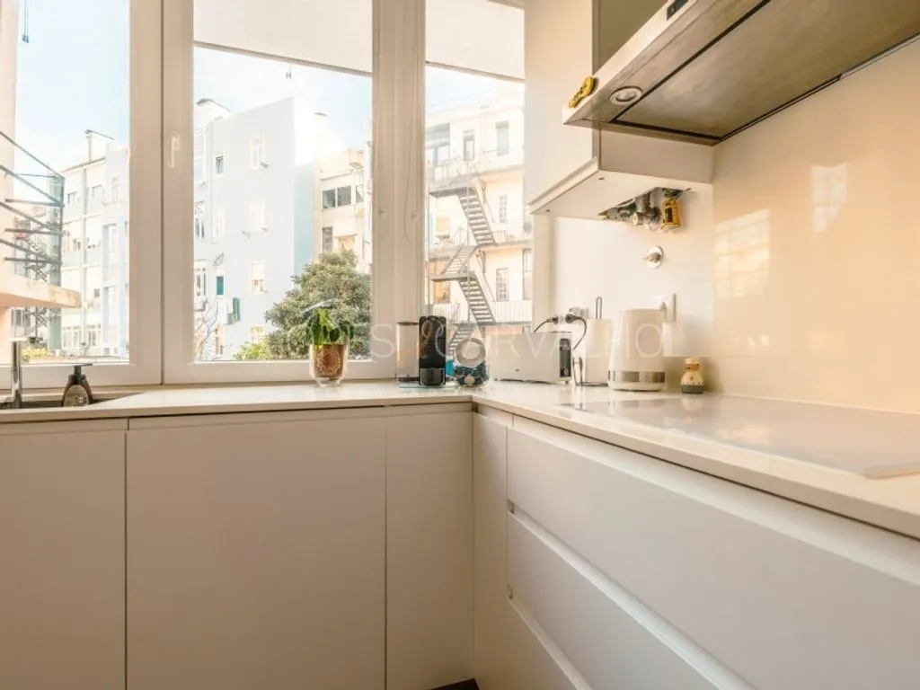 Köök - Luxury Apartment with High Ceilings in Lisbon