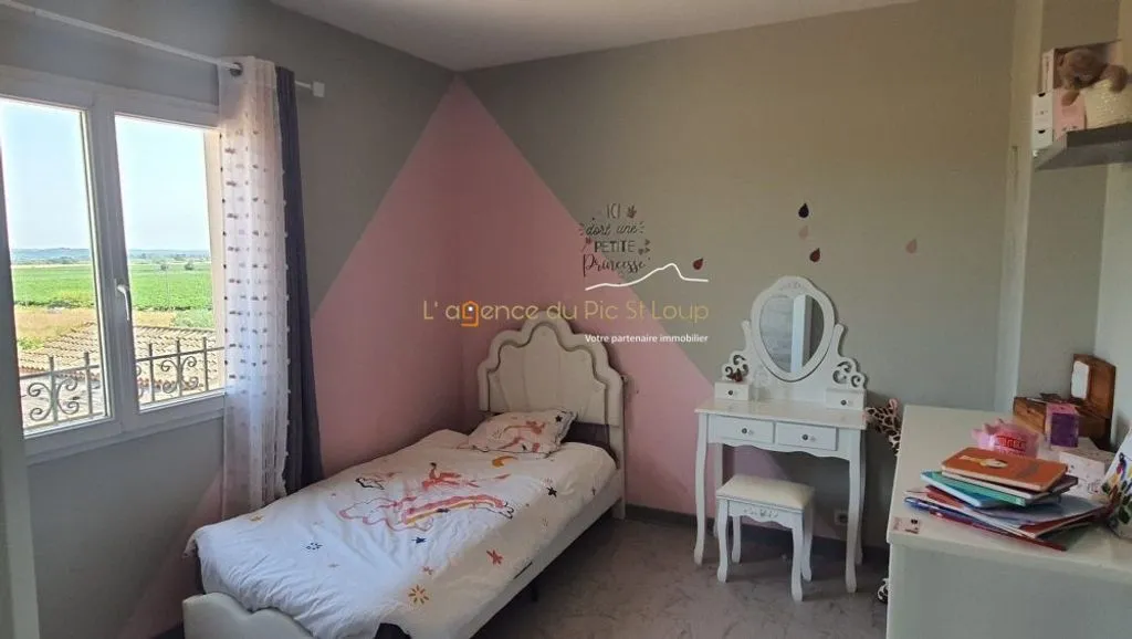 Magamistoad - Spacious Villa with Panoramic View in Prestigious Area