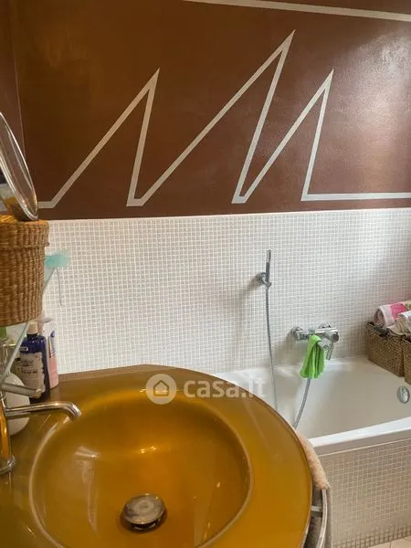 Salles de bain - Rustic Trilocale with Balcony in Piacenza