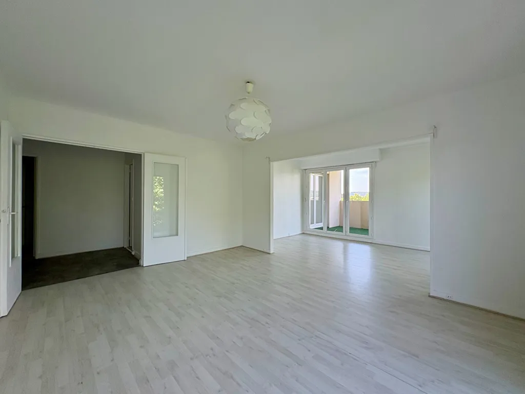 Soggiorno - 4-Piece Flat with Terrace in Le Plessis-Bouchard