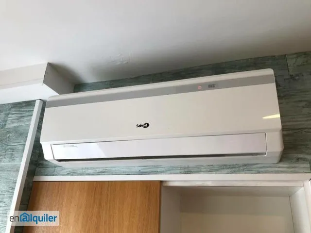 Pièces - Apartment with Balcony in Málaga
