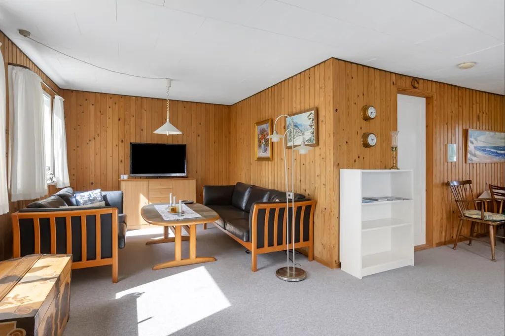 Elutuba - Classic Holiday Home with Garden in Hou