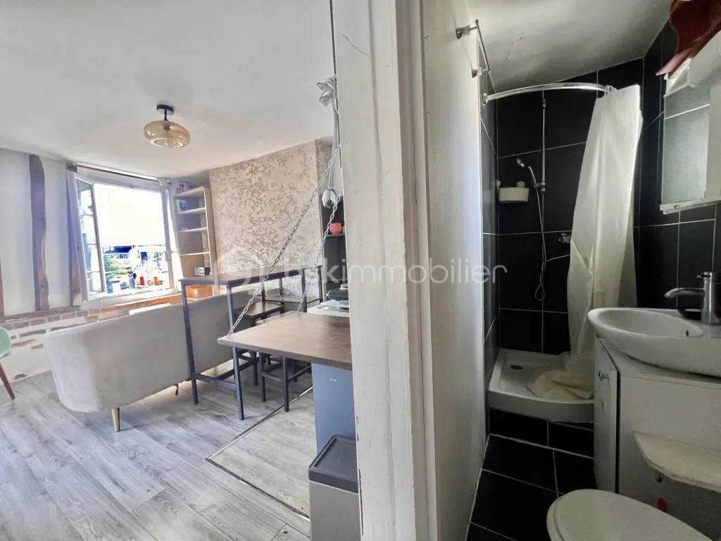 Salles de bain - Appartement T2 Sud avec Vue Dégagée à Paris