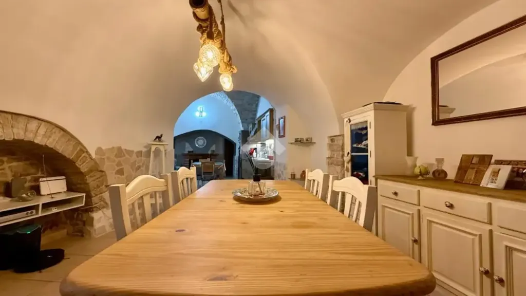 Söögituba - Characterful 3-Bedroom in Bitonto's Historic Centre