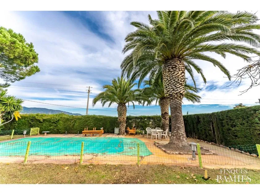Bassein - Chalet with Pool in El Pinar, Reus