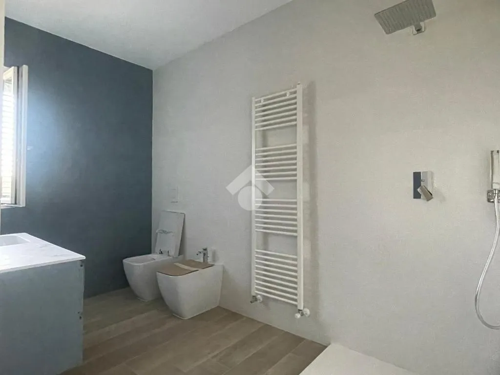 Bagni - Casa indipendente con terrazzo panoramico a San Nicola Manfredi