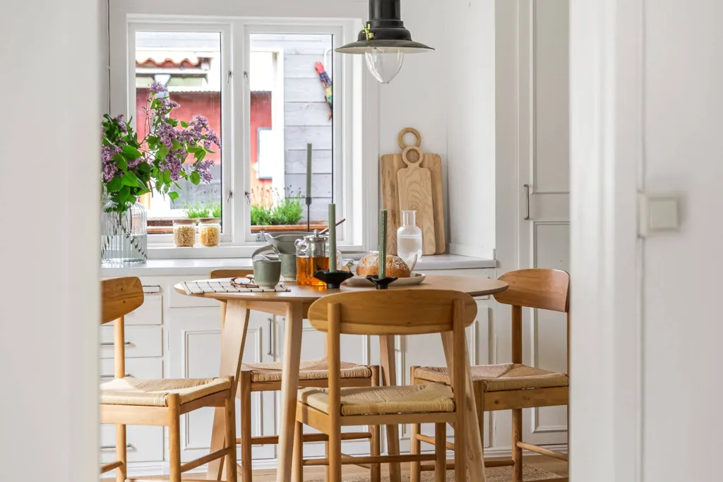 Salle à manger - Villa with Expansive Garden in Egeby