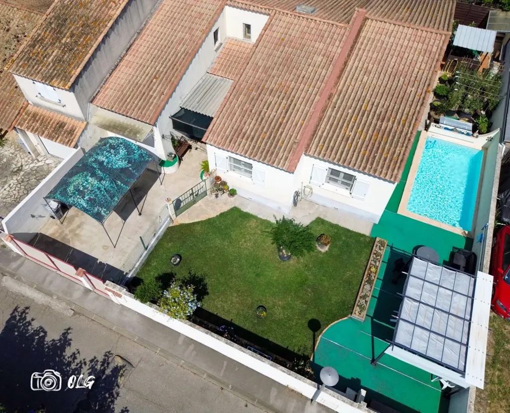 Vue aérienne - Villa avec Studio Indépendant à Lansargues