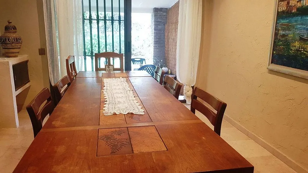 Söögituba - Chalet with Pool in Casco Antiguo