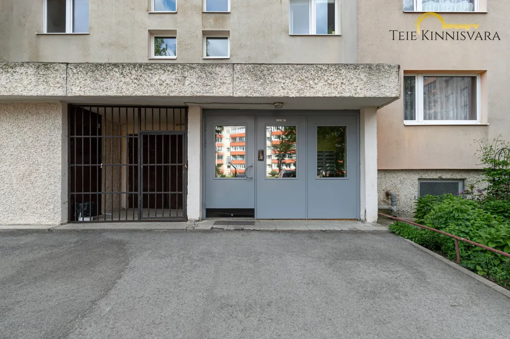 Entrée - Apartment with Storage in Lasnamäe, Tallinn