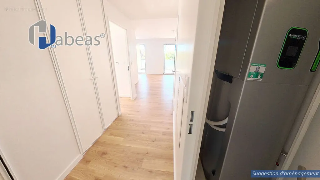 hallway_entrance