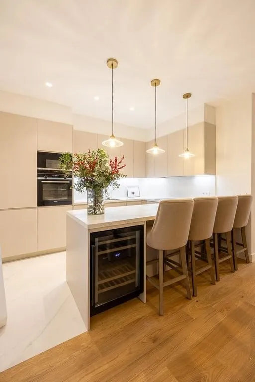 Köök - Luxury East-Facing Apartment in JERONIMOS, Madrid