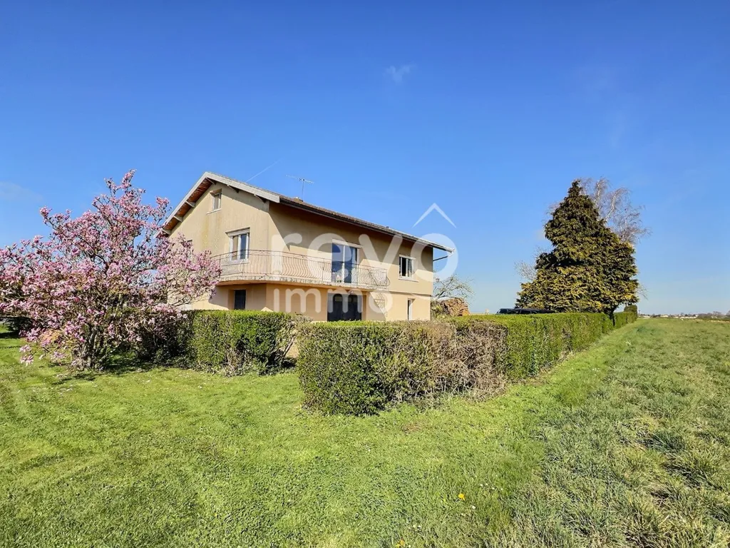 Extérieur - Maison avec Vue Panoramique à Civrieux