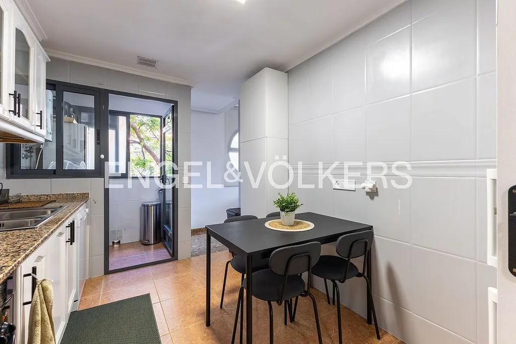 Cuisine - Duplex with Balcony in Sant Isidre