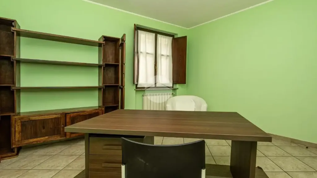 Office - Apartment with Balcony in Giaveno Centre