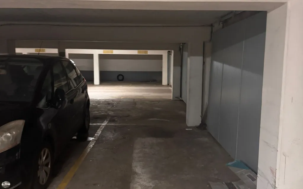 Garage - Appartement T4 avec Garage aux Ulis