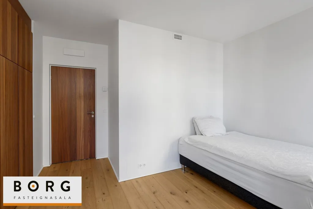 Magamistoad - Modern Apartment with Elevator in Reykjavik
