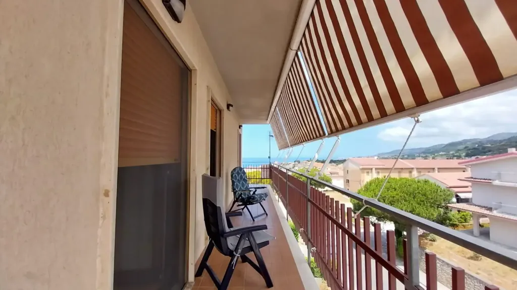 Rõdu - Panoramic Apartment with Sea View in Belvedere Marittimo