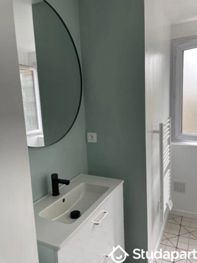 Salles de bain - Chambre avec Loggia dans Colocation à Annemasse