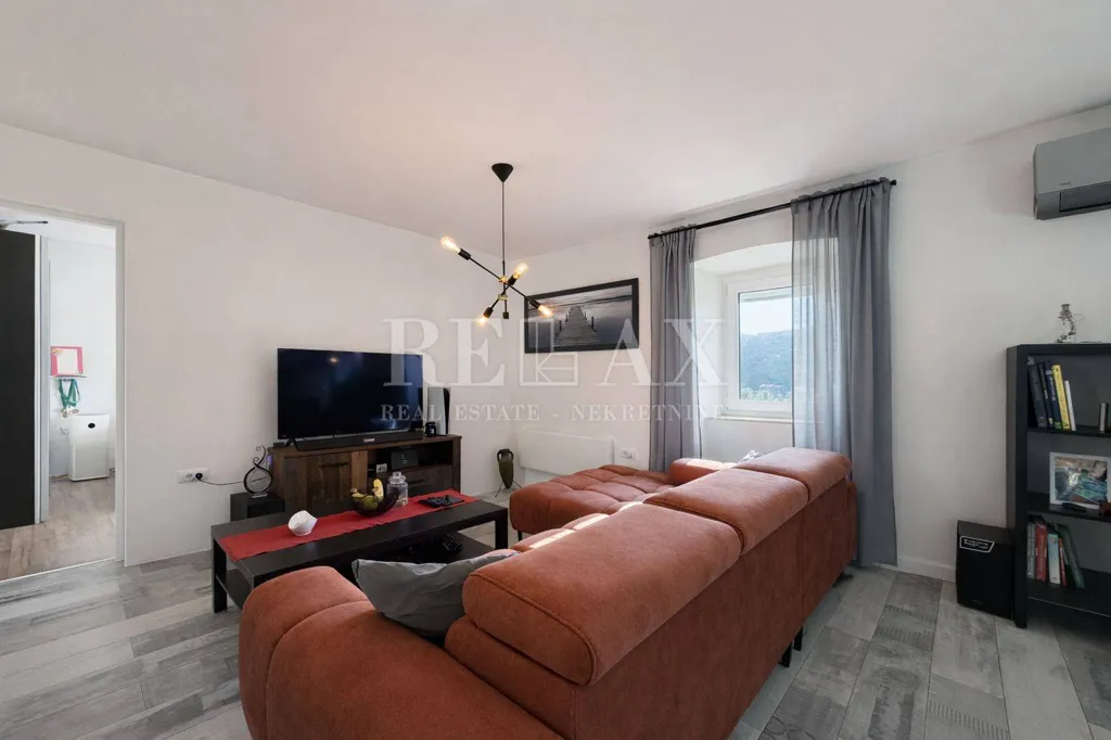 Séjour - Adapted Apartment with Private Garden in Senj