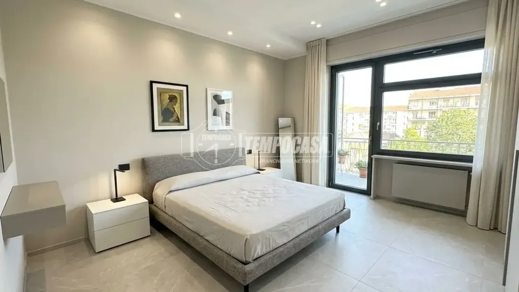 Magamistoad - Rearranged Apartment with Balcony in Collegno