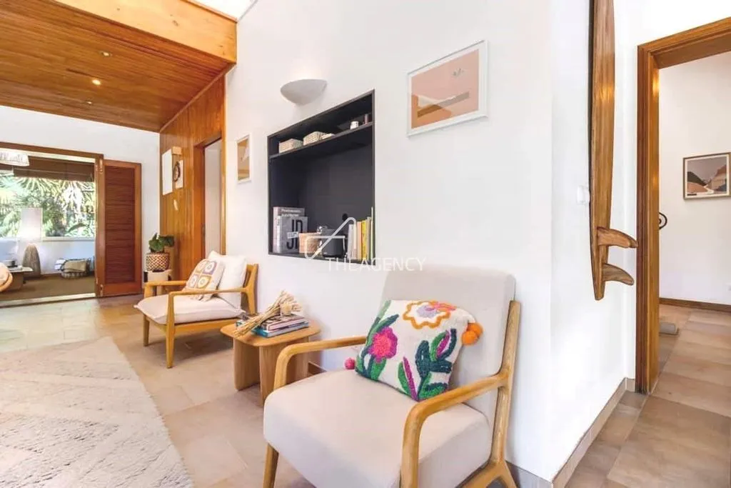 Living Room - Luxury Villa with Pool in Charneca de Caparica