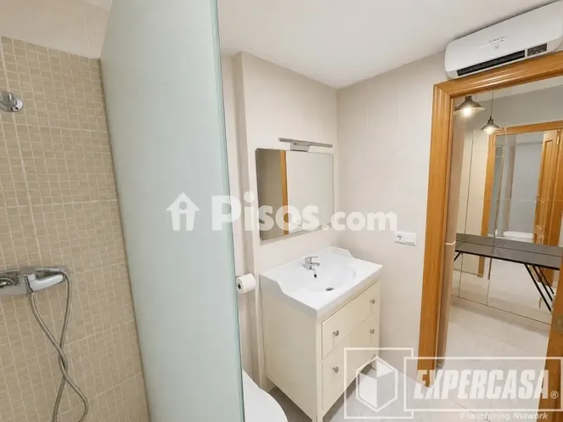 Baños - Apartment with Private Terrace in Campanar, Valencia