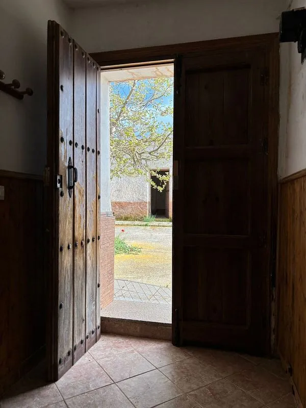 Entrée - Traditional Farmhouse with Stables in Baúl