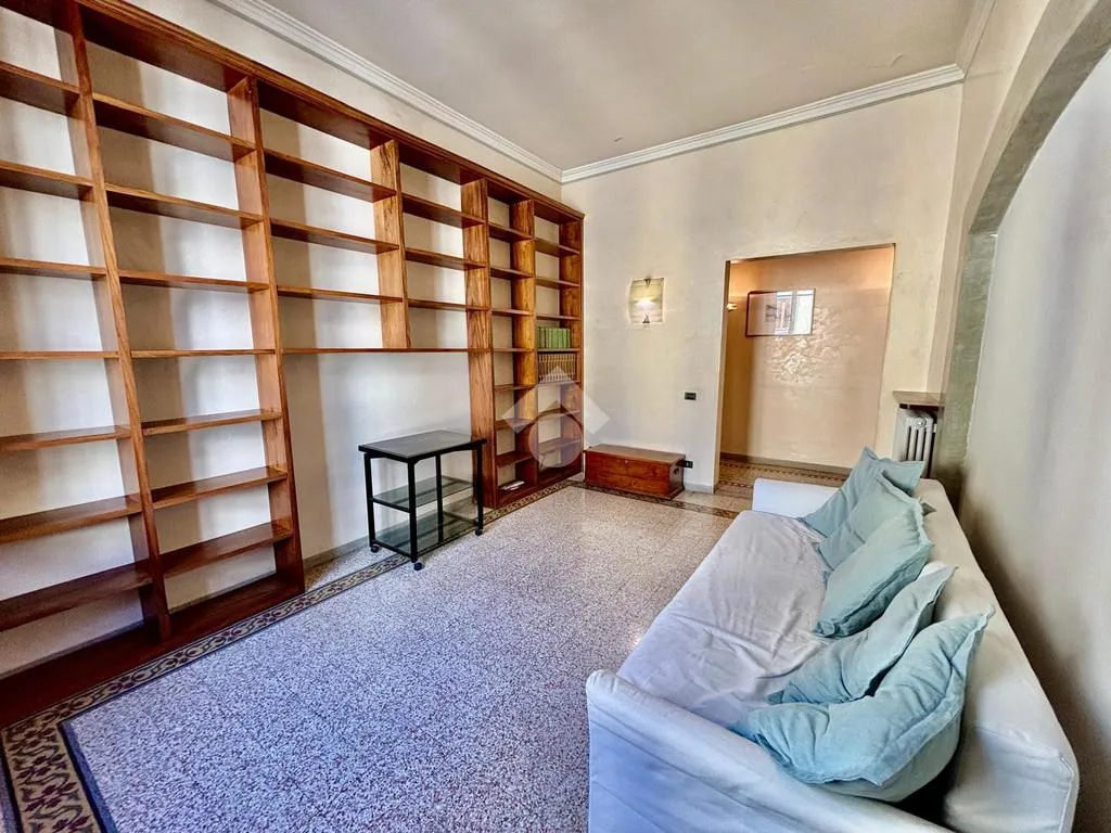 Séjour - 1930s Apartment with Balcony in Florence
