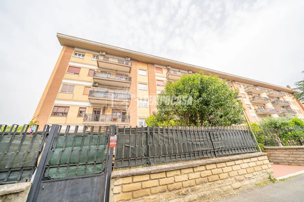 Välivaade - Ristrutturato Flat with Balcony in Centocelle