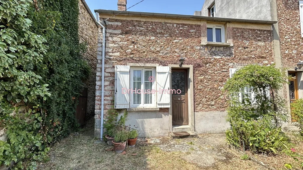 Välivaade - Renovation Project House with Garden in Saint-Germain-Laxis