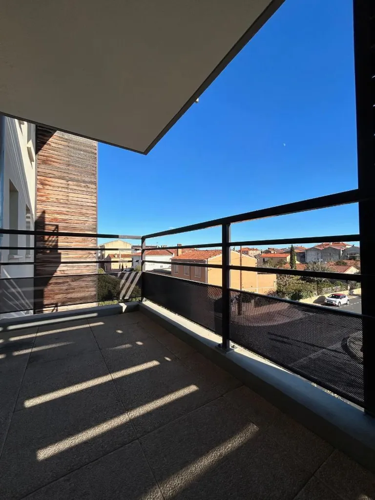 Balcon - Appartement 2 Pièces avec Terrasse à Rivesaltes