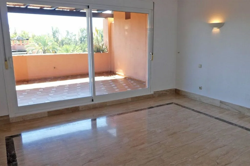 Terrasse - Duplex Penthouse with Pool in Guadalmina