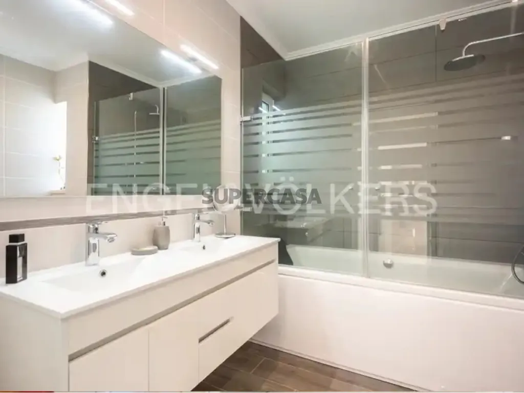 Vannitoad - Modern Villa with Sea Views in Lagoa