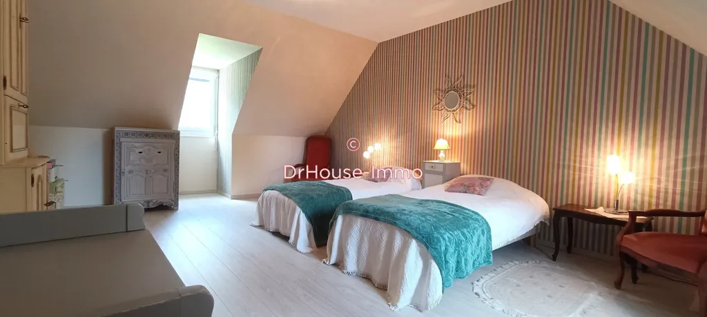 Magamistoad - Spacious House with Landscaped Garden in Quiet Setting
