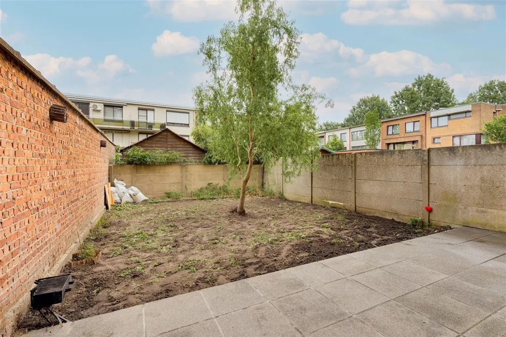 Aed - Bright 1-Bed Apartment with Garden in Merksem