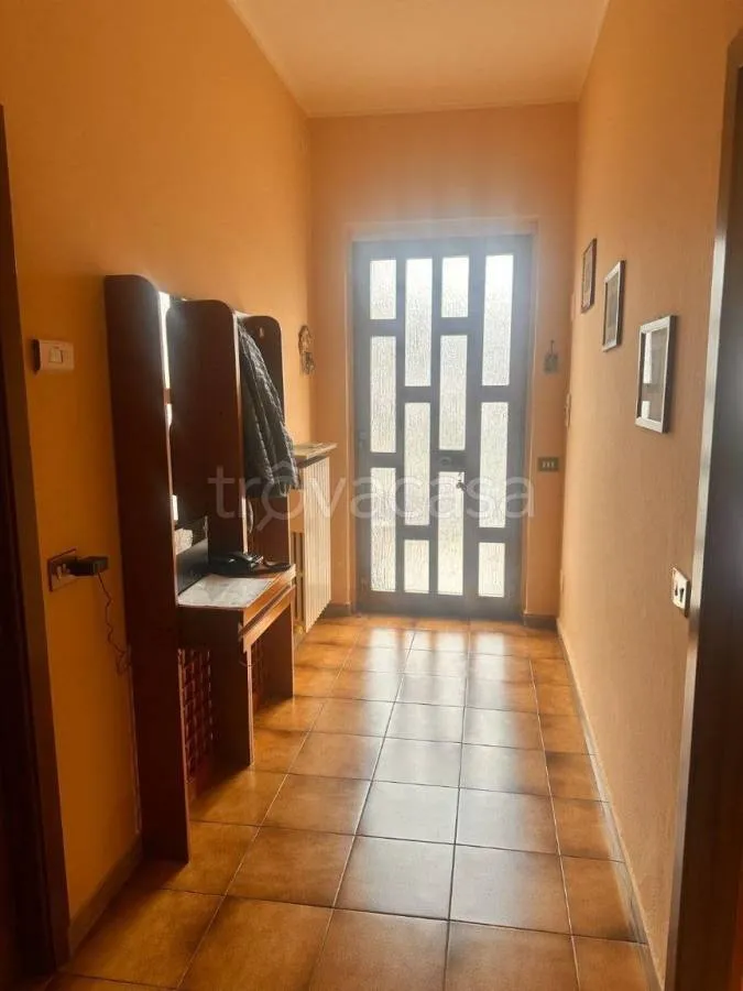 Hallway - Two-Unit Apartment with Private Garden in Calolziocorte