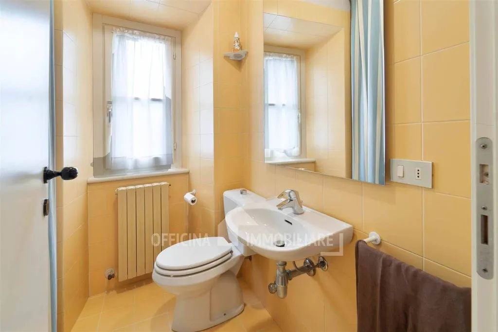 Salles de bain - Luxury Villa with Garden in Sondrio