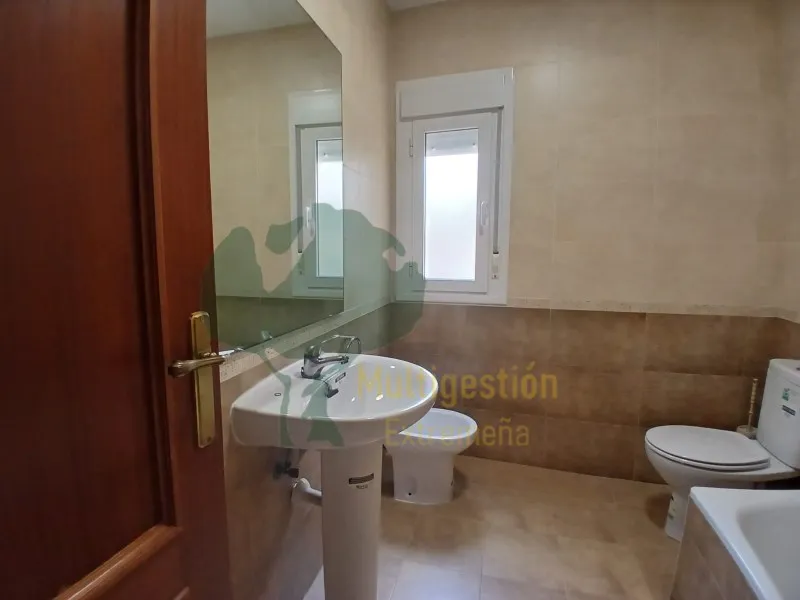 Bagni - Apartment with Lift in Nuevo Oeste, Cáceres