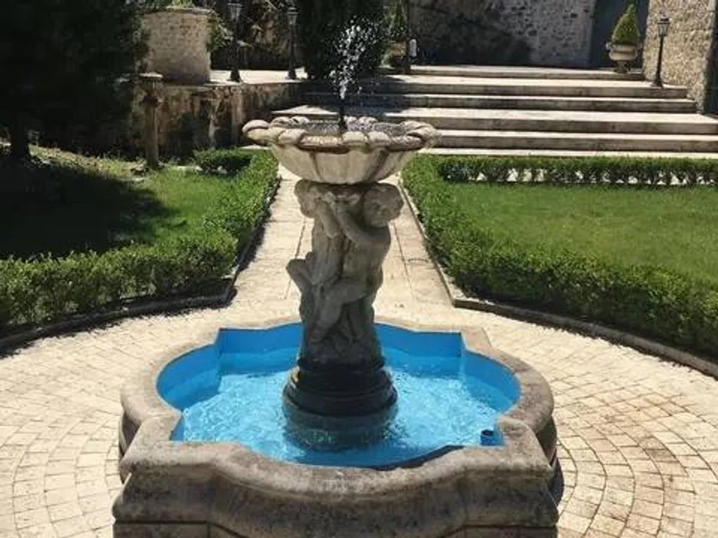 Aed - Luxury Villa with Pool in Lecce nei Marsi