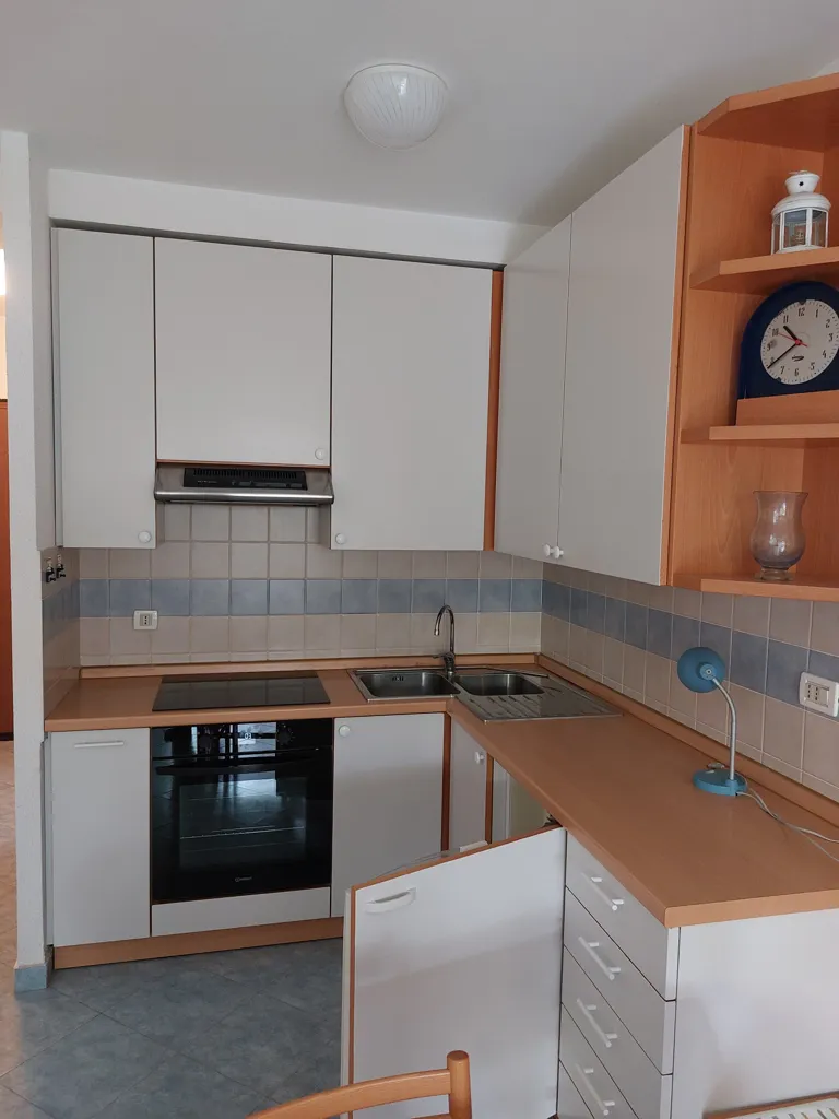 Cuisine - Appartement Meublé avec Balcon à Garavan